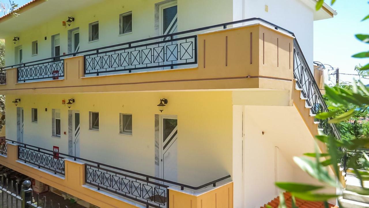 Golden View Studios Криси Амудия Екстериор снимка