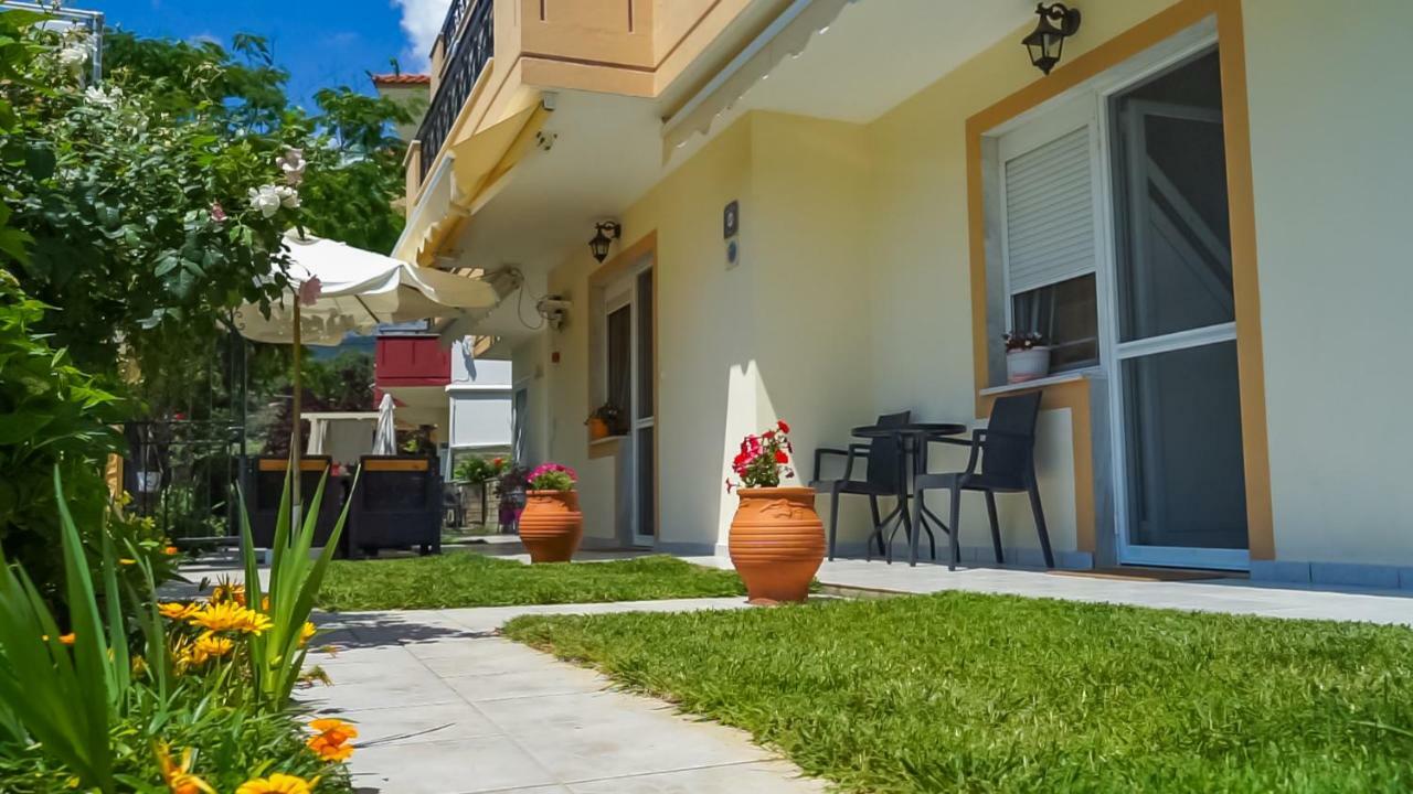 Golden View Studios Криси Амудия Екстериор снимка